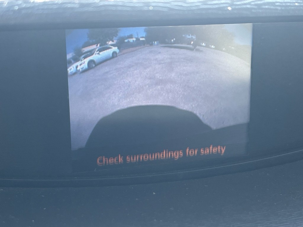 Toyota Venza Vehicle Full-screen Gallery Image 23