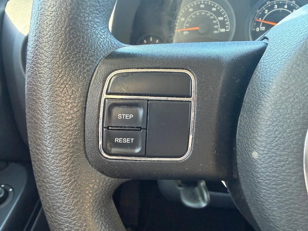 Jeep Patriot Vehicle Full-screen Gallery Image 20