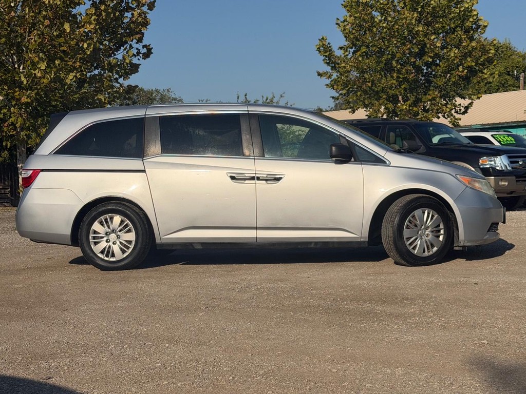 Honda Odyssey Vehicle Full-screen Gallery Image 02