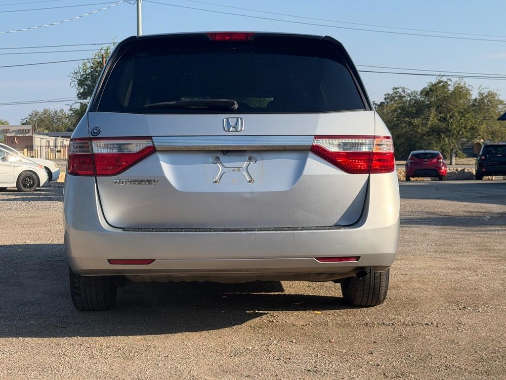 Honda Odyssey Vehicle Full-screen Gallery Image 04