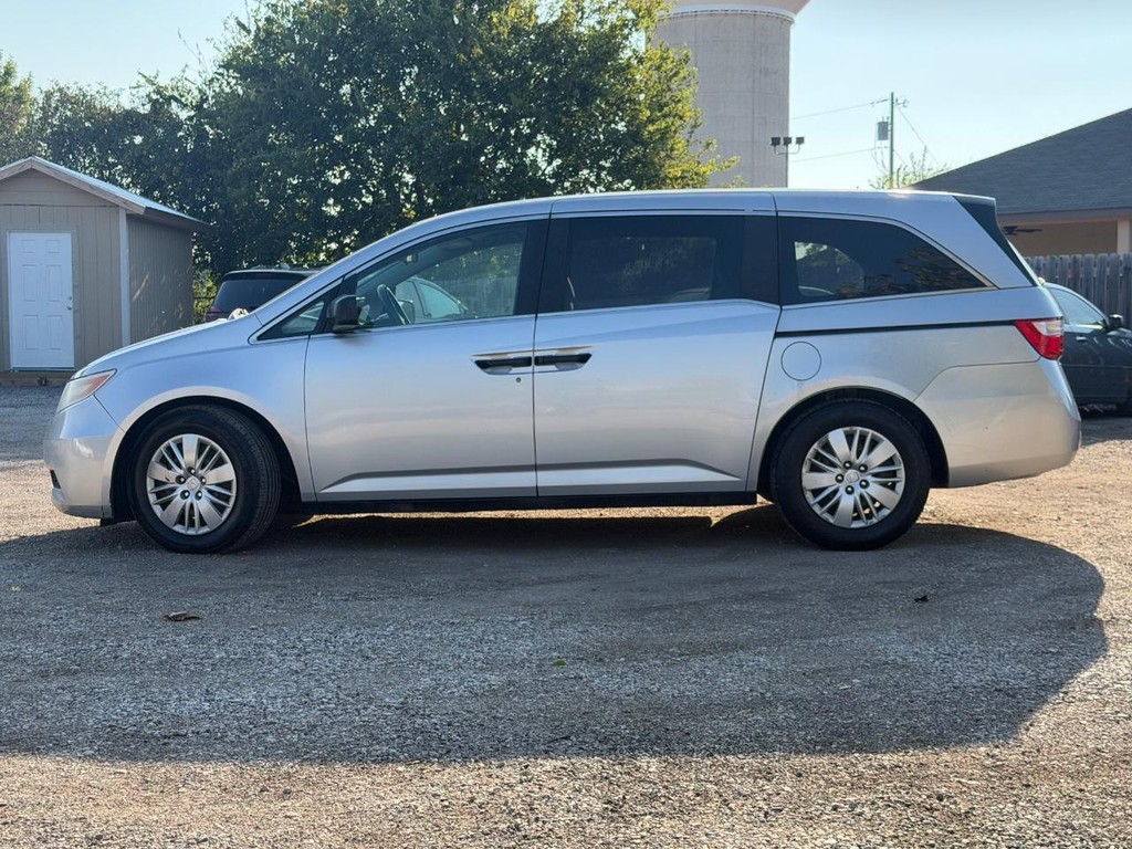 Honda Odyssey Vehicle Full-screen Gallery Image 08