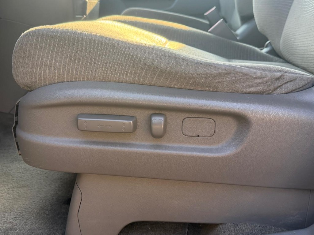 Honda Odyssey Vehicle Full-screen Gallery Image 19