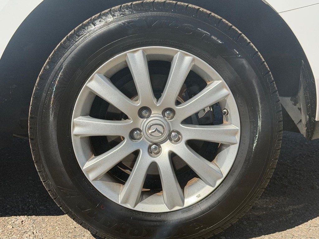 Mazda CX-7 Vehicle Full-screen Gallery Image 7