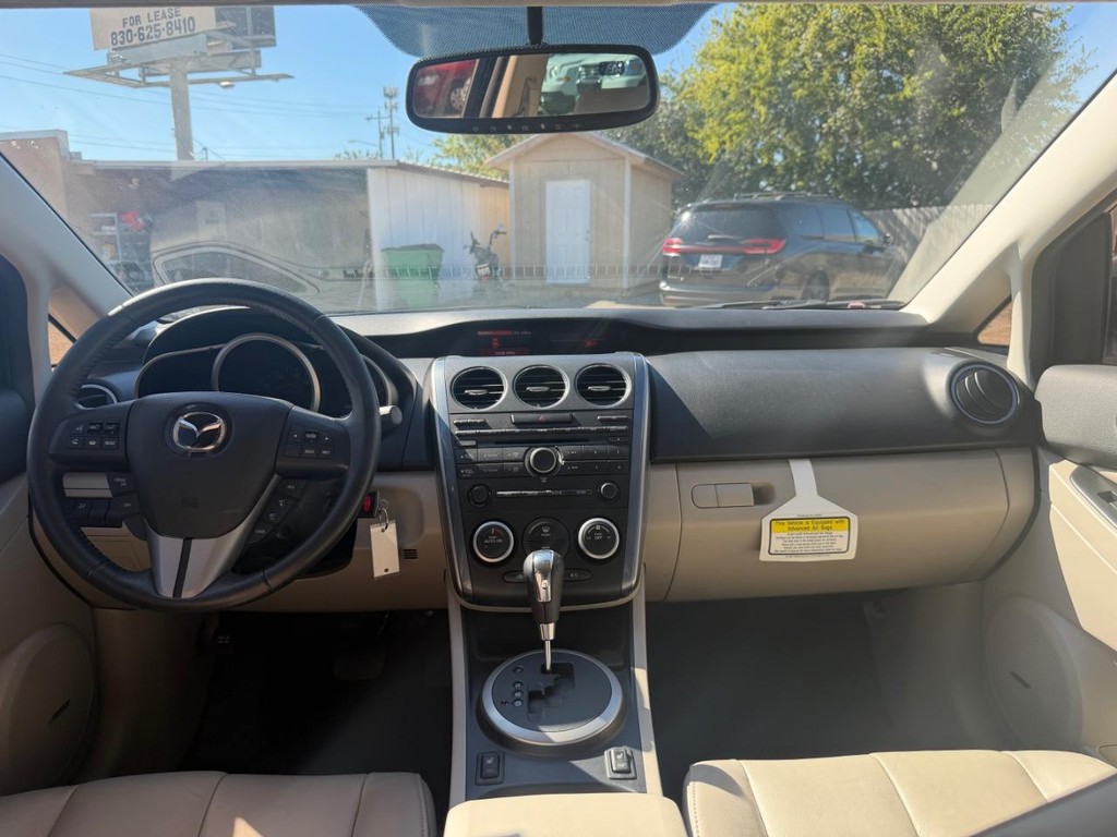 Mazda CX-7 Vehicle Full-screen Gallery Image 12