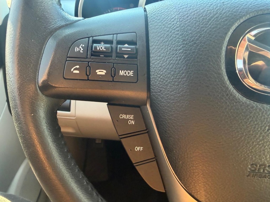 Mazda CX-7 Vehicle Full-screen Gallery Image 21