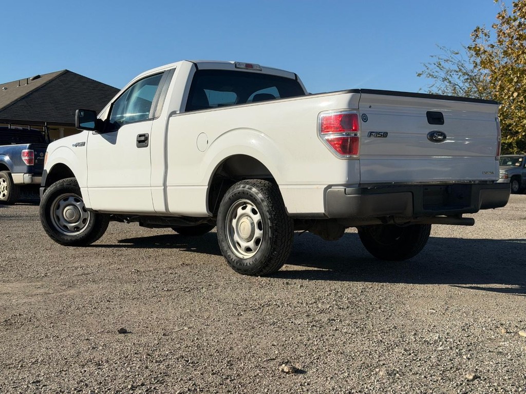 Ford F-150 Vehicle Full-screen Gallery Image 5