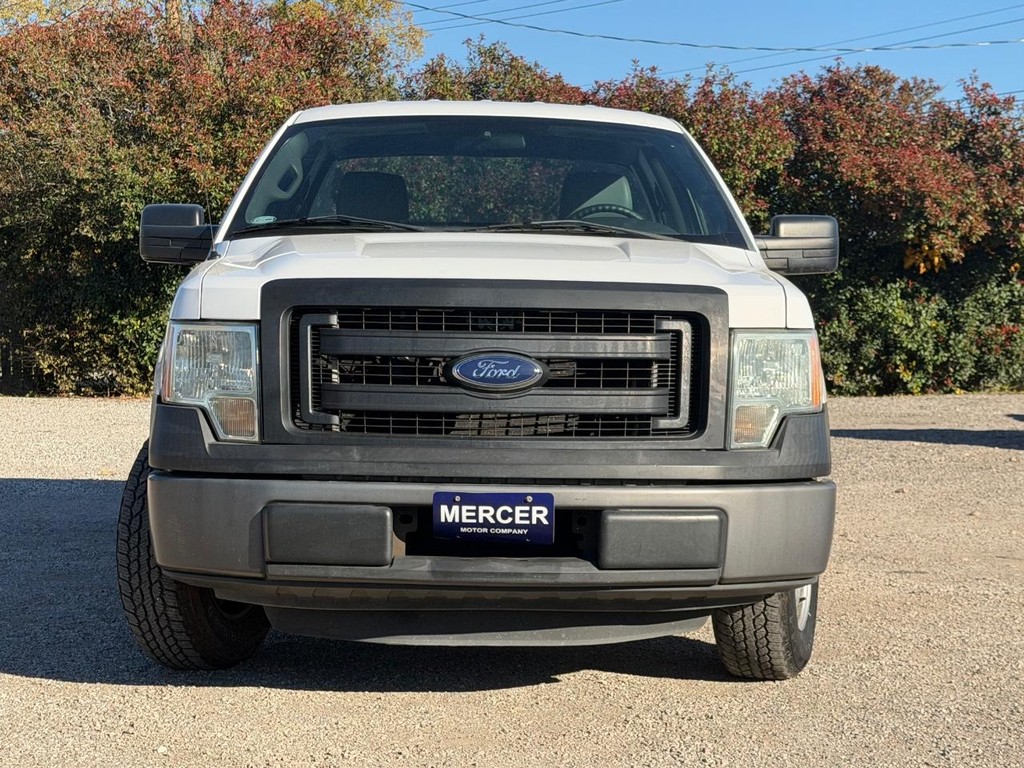 Ford F-150 Vehicle Full-screen Gallery Image 9