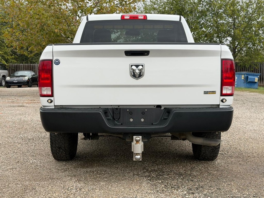 Ram 1500 Vehicle Full-screen Gallery Image 4