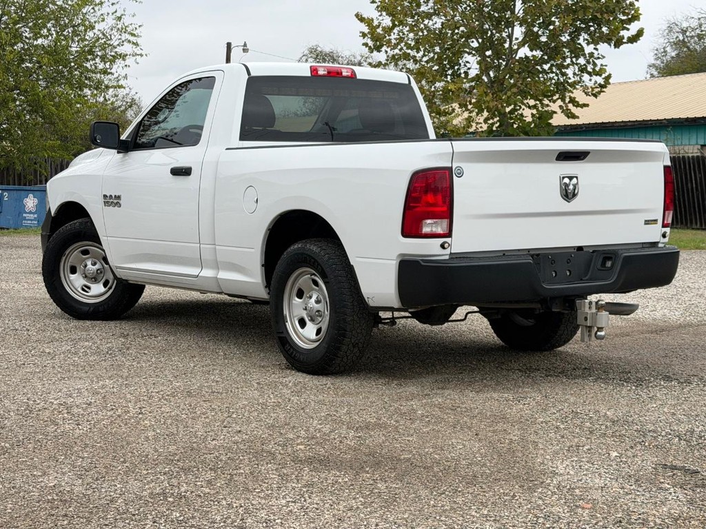 Ram 1500 Vehicle Full-screen Gallery Image 5