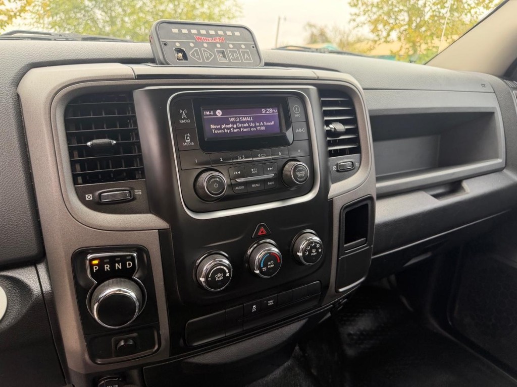 Ram 1500 Vehicle Full-screen Gallery Image 13