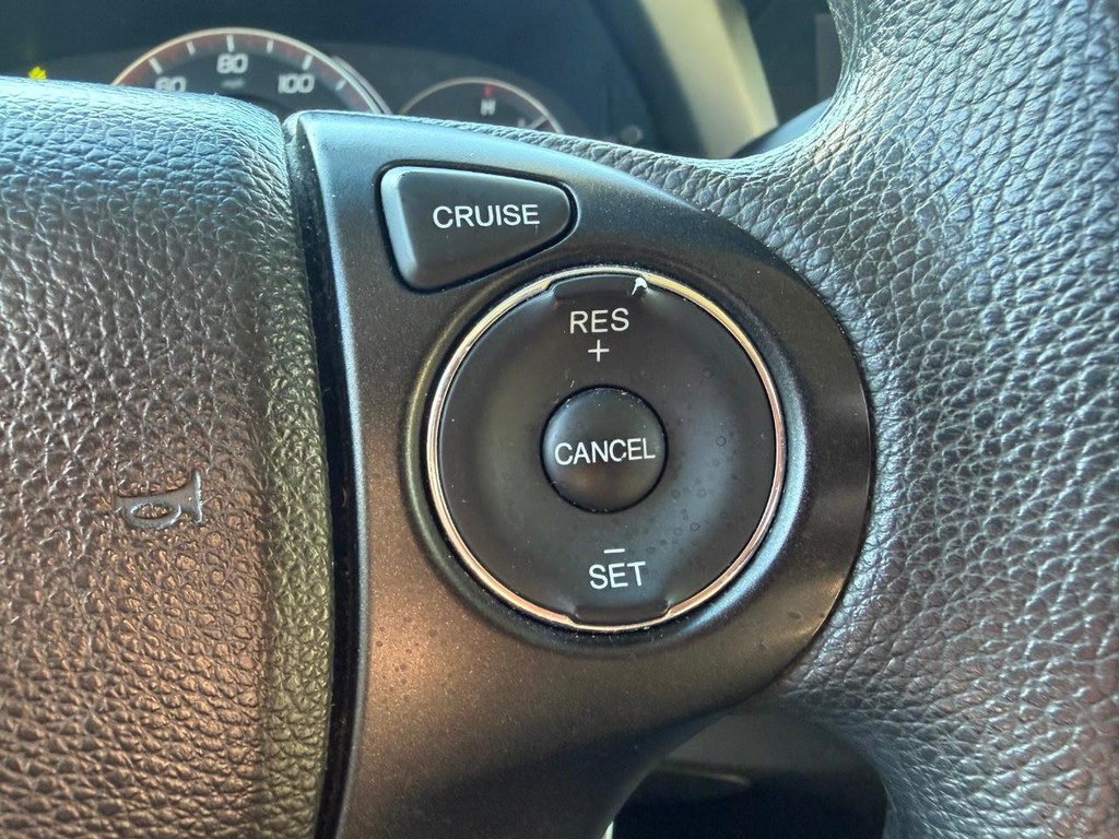 Honda Accord Coupe Vehicle Full-screen Gallery Image 21