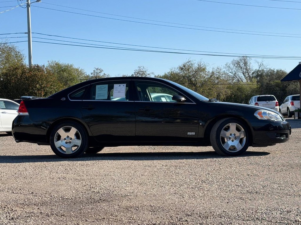 Chevrolet Impala Vehicle Full-screen Gallery Image 02