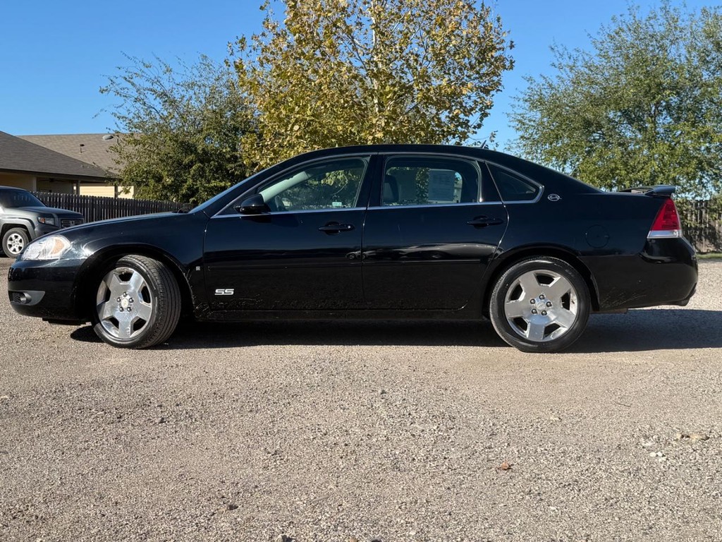 Chevrolet Impala Vehicle Full-screen Gallery Image 08