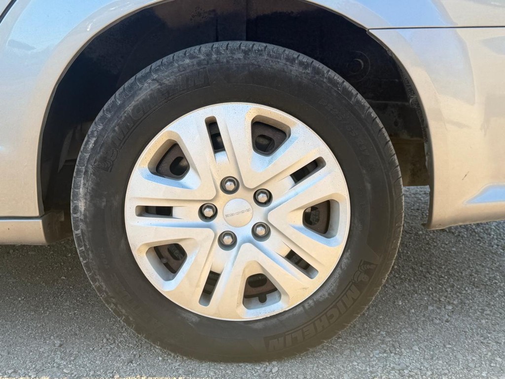 Dodge Grand Caravan Vehicle Full-screen Gallery Image 7