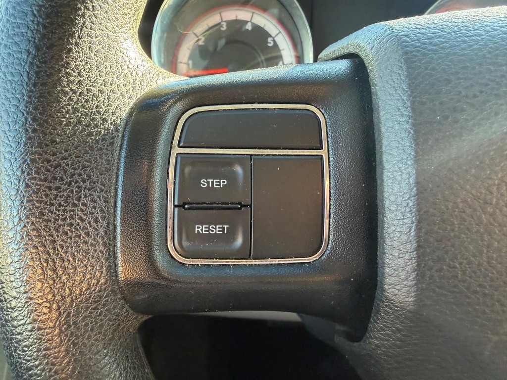 Dodge Grand Caravan Vehicle Full-screen Gallery Image 20