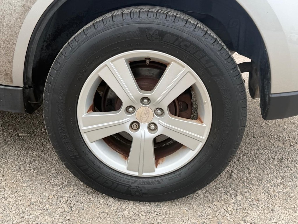 Subaru Forester Vehicle Full-screen Gallery Image 5