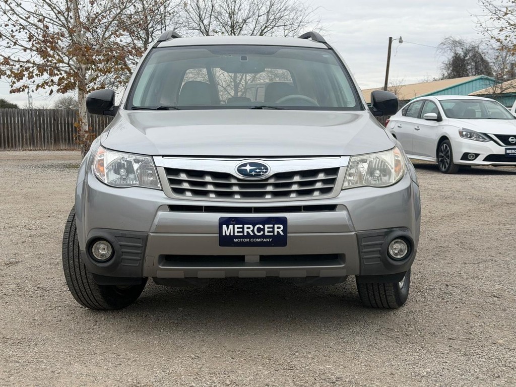 Subaru Forester Vehicle Full-screen Gallery Image 8