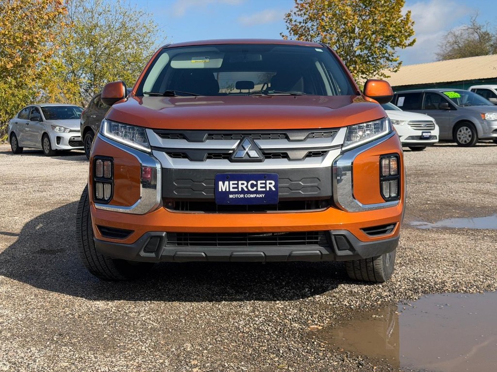 Mitsubishi Outlander Sport Vehicle Full-screen Gallery Image 10