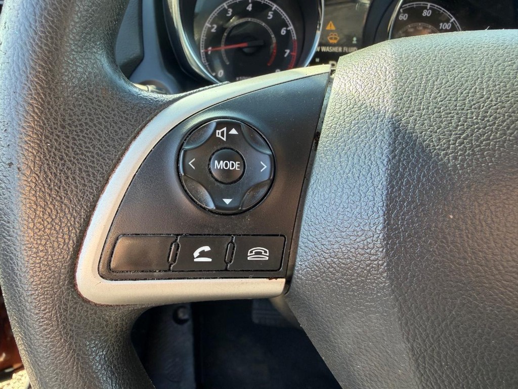 Mitsubishi Outlander Sport Vehicle Full-screen Gallery Image 20