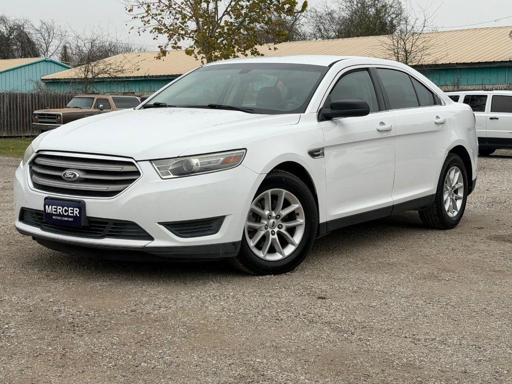 Ford Taurus Vehicle Full-screen Gallery Image 09