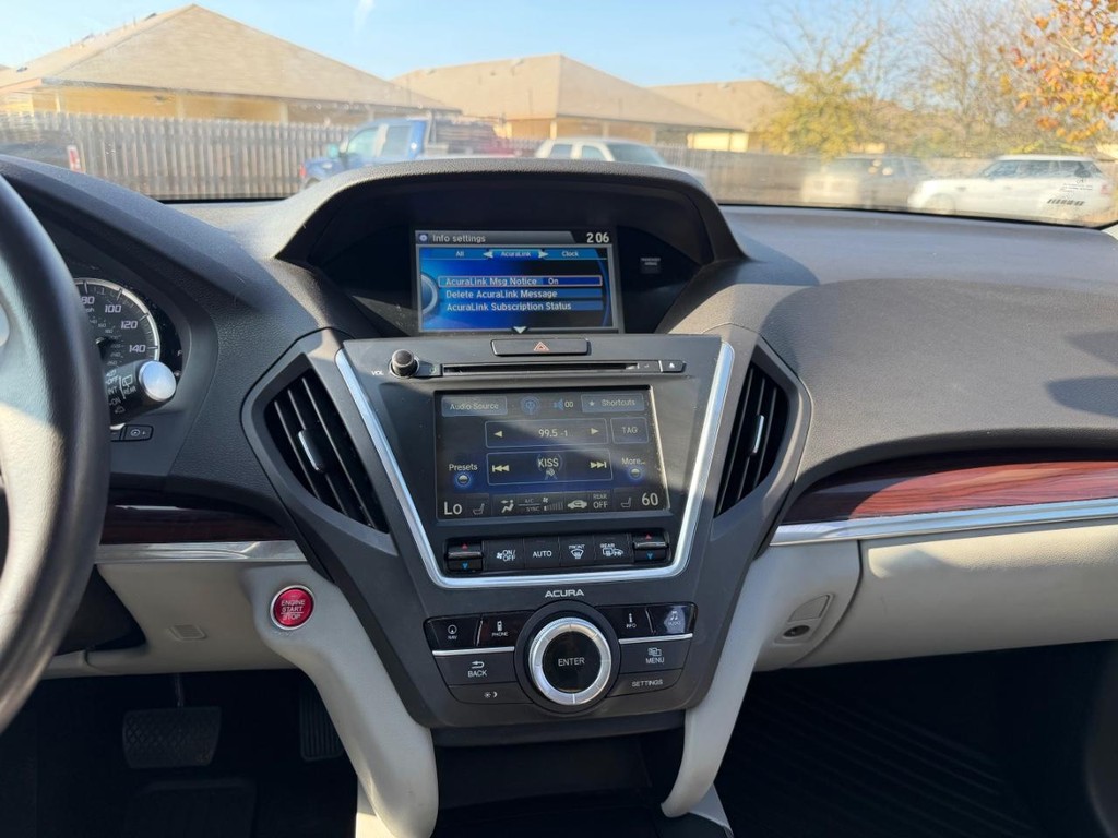 Acura MDX Vehicle Full-screen Gallery Image 15