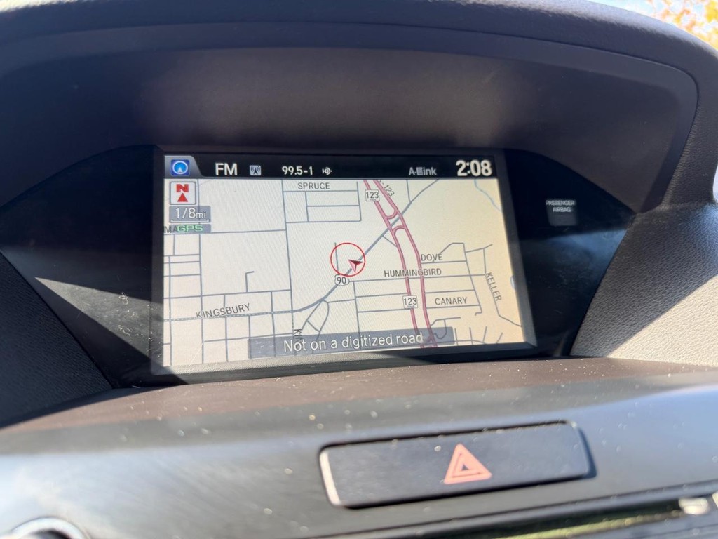 Acura MDX Vehicle Full-screen Gallery Image 27