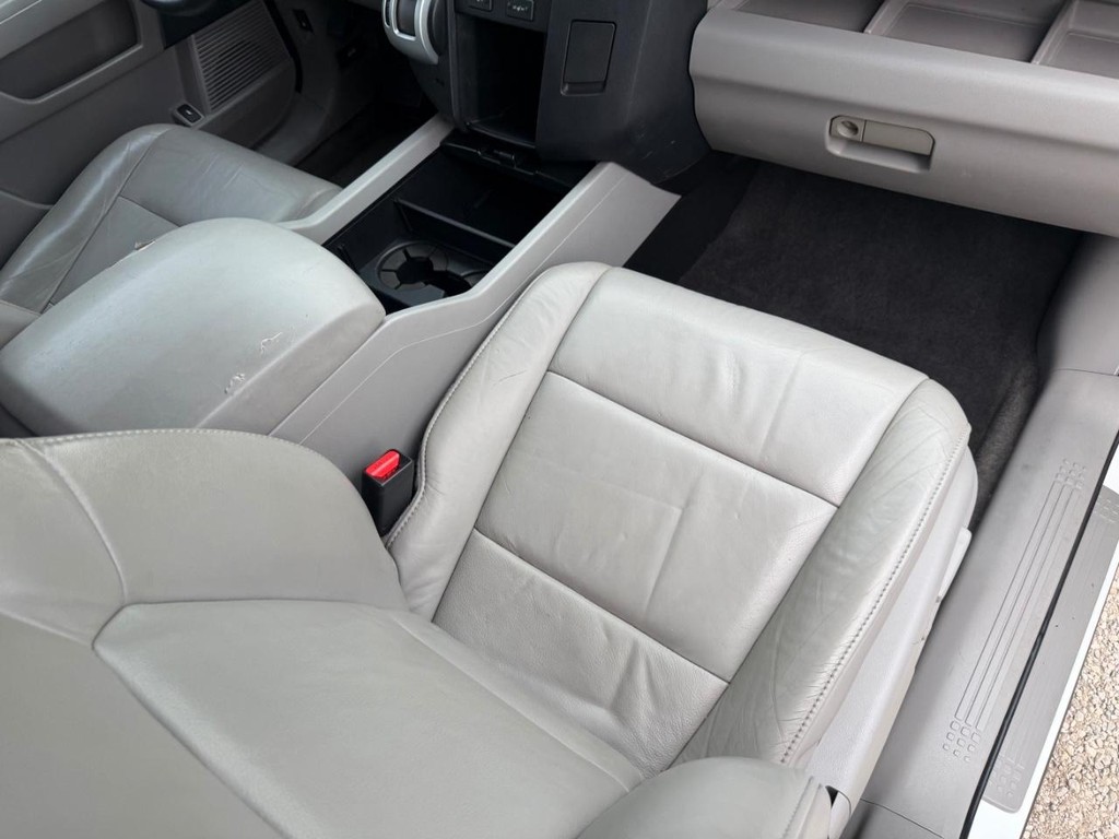 Honda Pilot Vehicle Full-screen Gallery Image 16