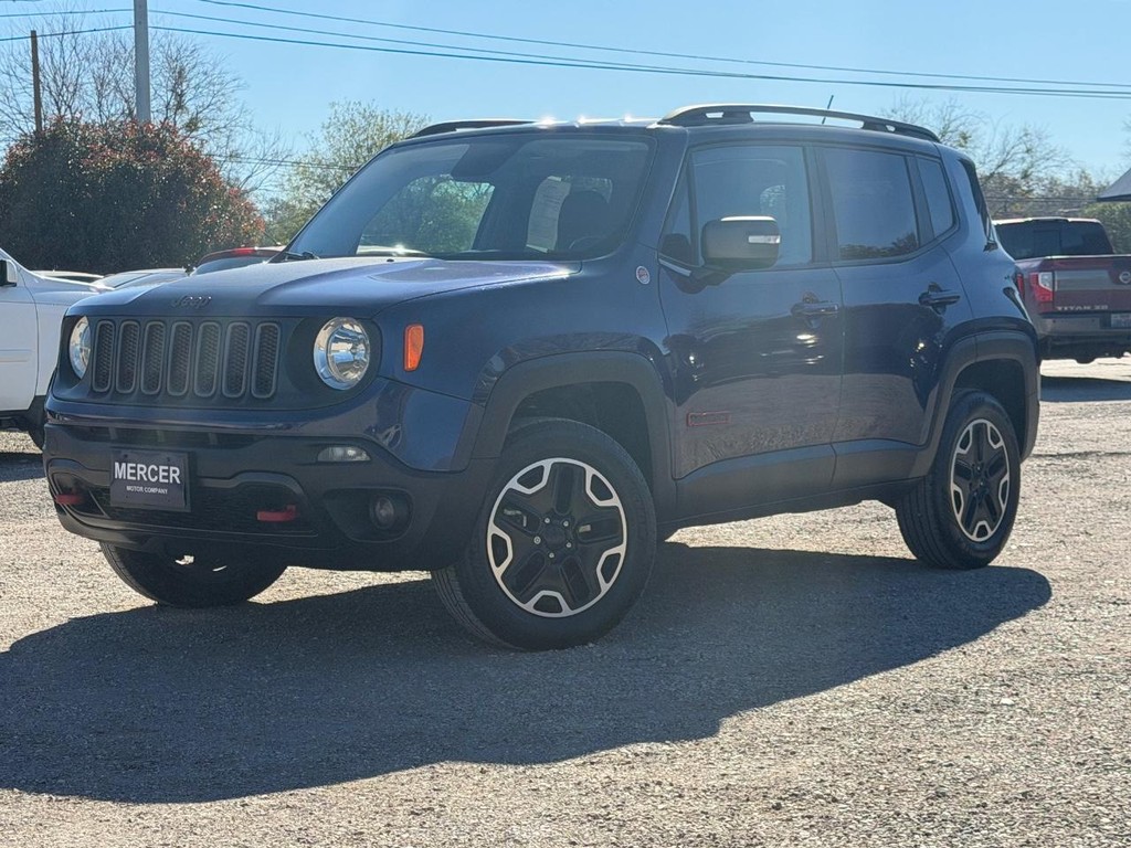 Jeep Renegade Vehicle Full-screen Gallery Image 09