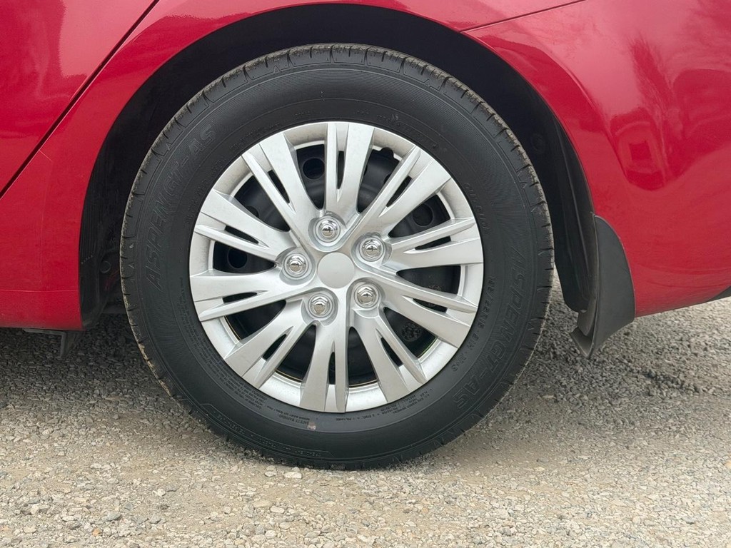 Kia Forte Vehicle Full-screen Gallery Image 7