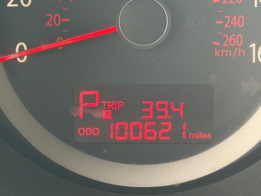 Kia Optima Vehicle Full-screen Gallery Image 22