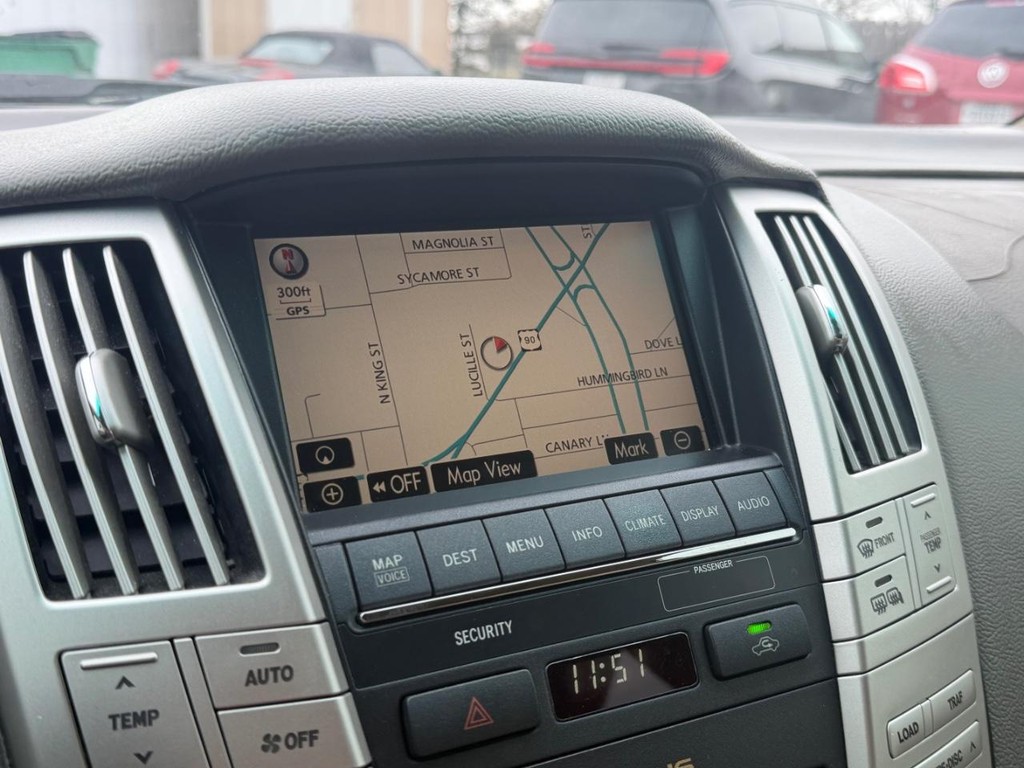 Lexus RX 350 Vehicle Full-screen Gallery Image 25