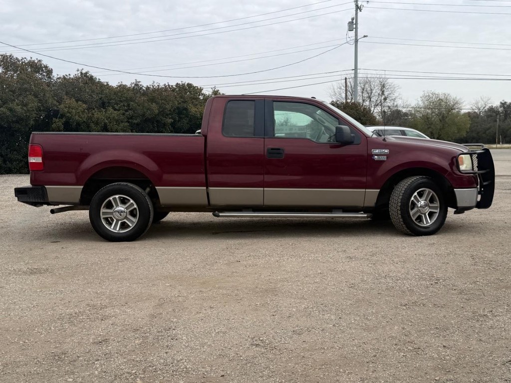 Ford F-150 Vehicle Full-screen Gallery Image 2