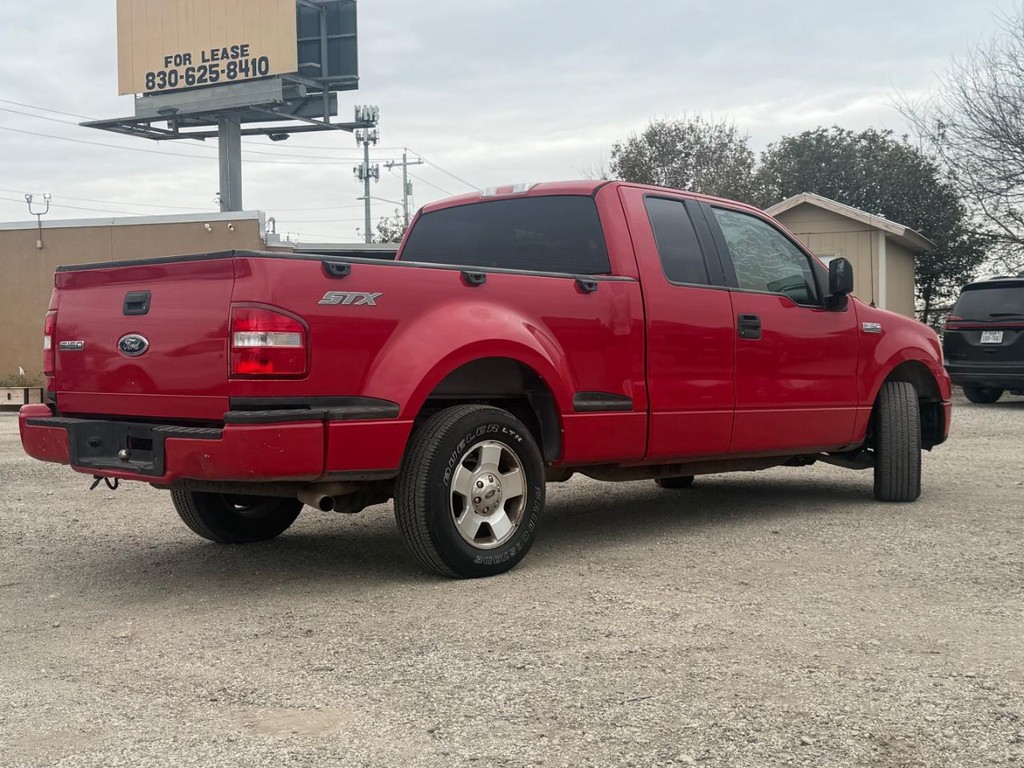 Ford F-150 Vehicle Full-screen Gallery Image 3