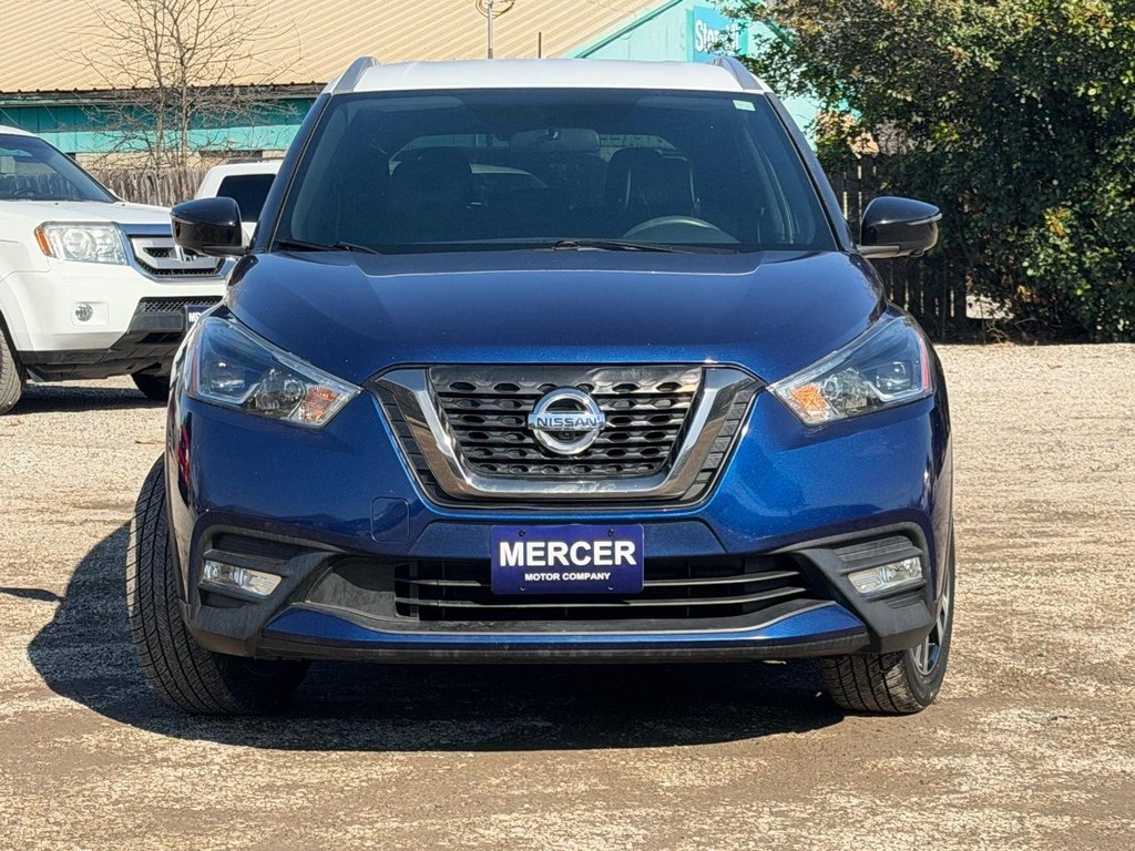 Nissan Kicks Vehicle Full-screen Gallery Image 10