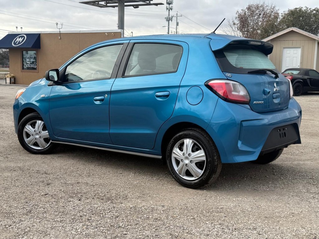 Mitsubishi Mirage Vehicle Full-screen Gallery Image 06