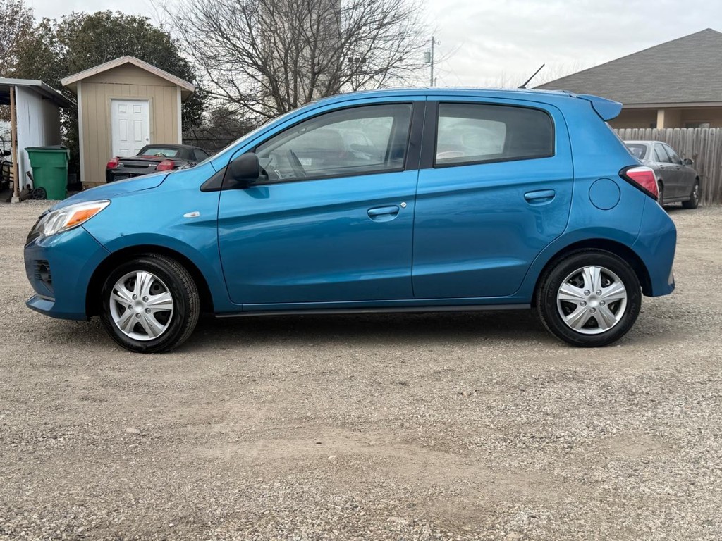 Mitsubishi Mirage Vehicle Full-screen Gallery Image 08