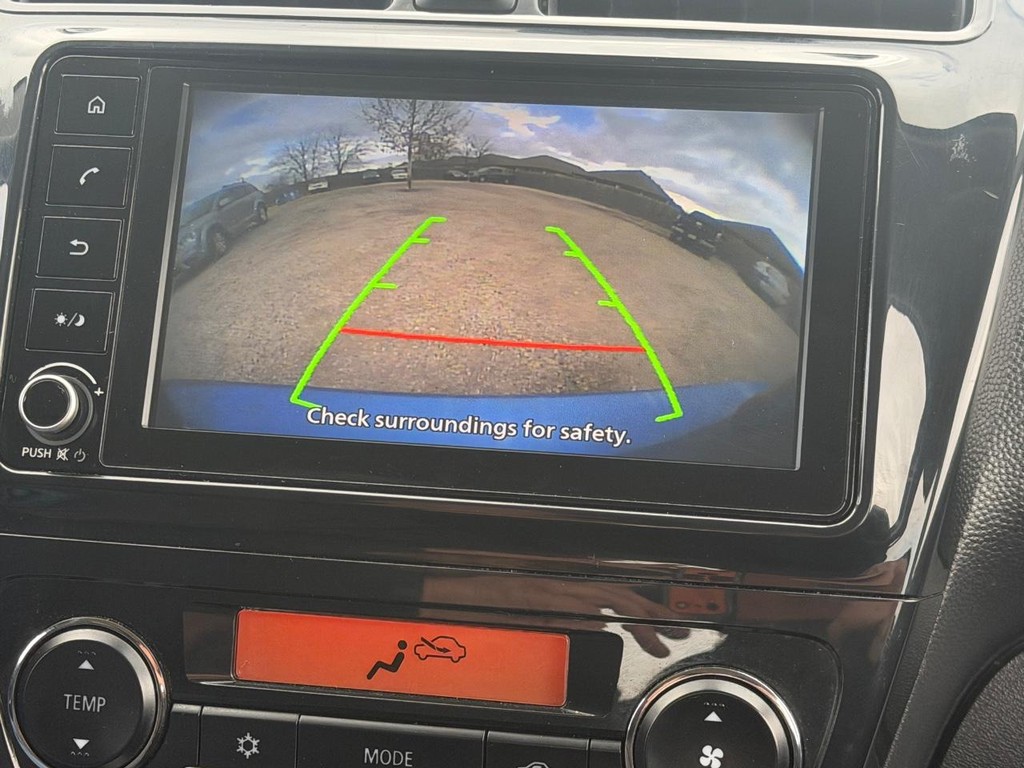 Mitsubishi Mirage Vehicle Full-screen Gallery Image 23