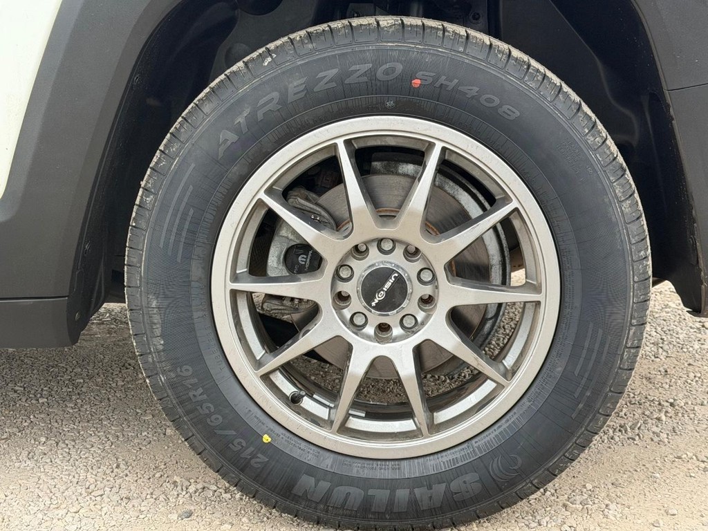 Jeep Renegade Vehicle Full-screen Gallery Image 7