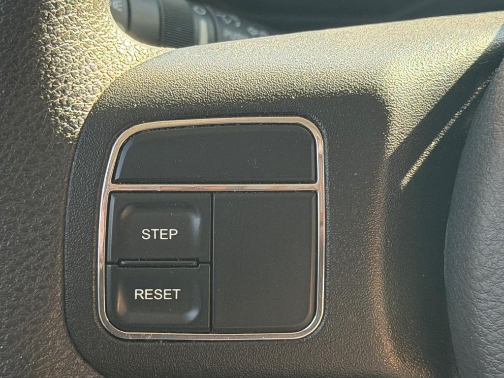 Jeep Patriot Vehicle Full-screen Gallery Image 19