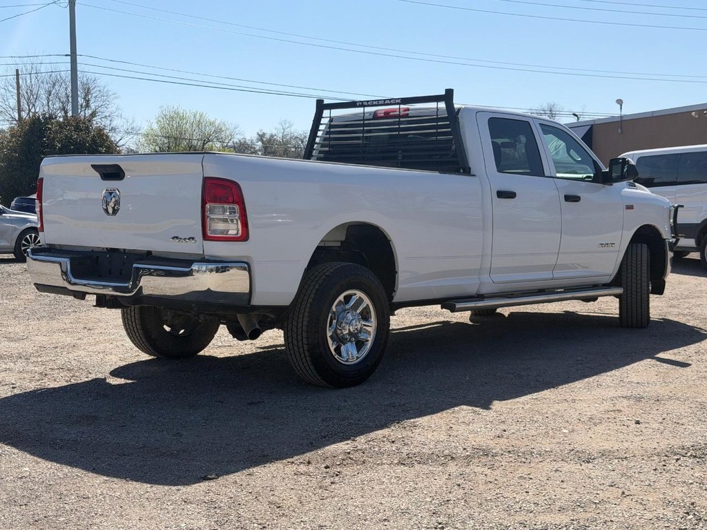 Ram 2500 Vehicle Full-screen Gallery Image 03