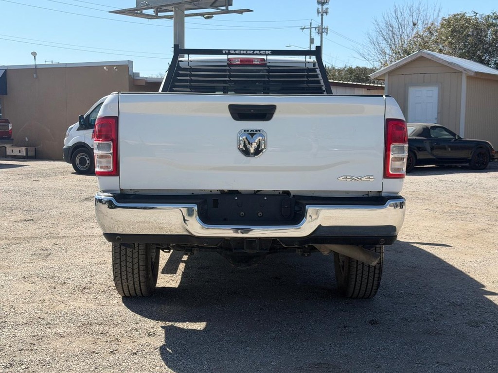 Ram 2500 Vehicle Full-screen Gallery Image 04