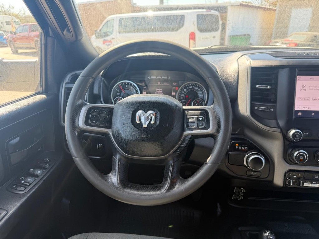 Ram 2500 Vehicle Full-screen Gallery Image 12