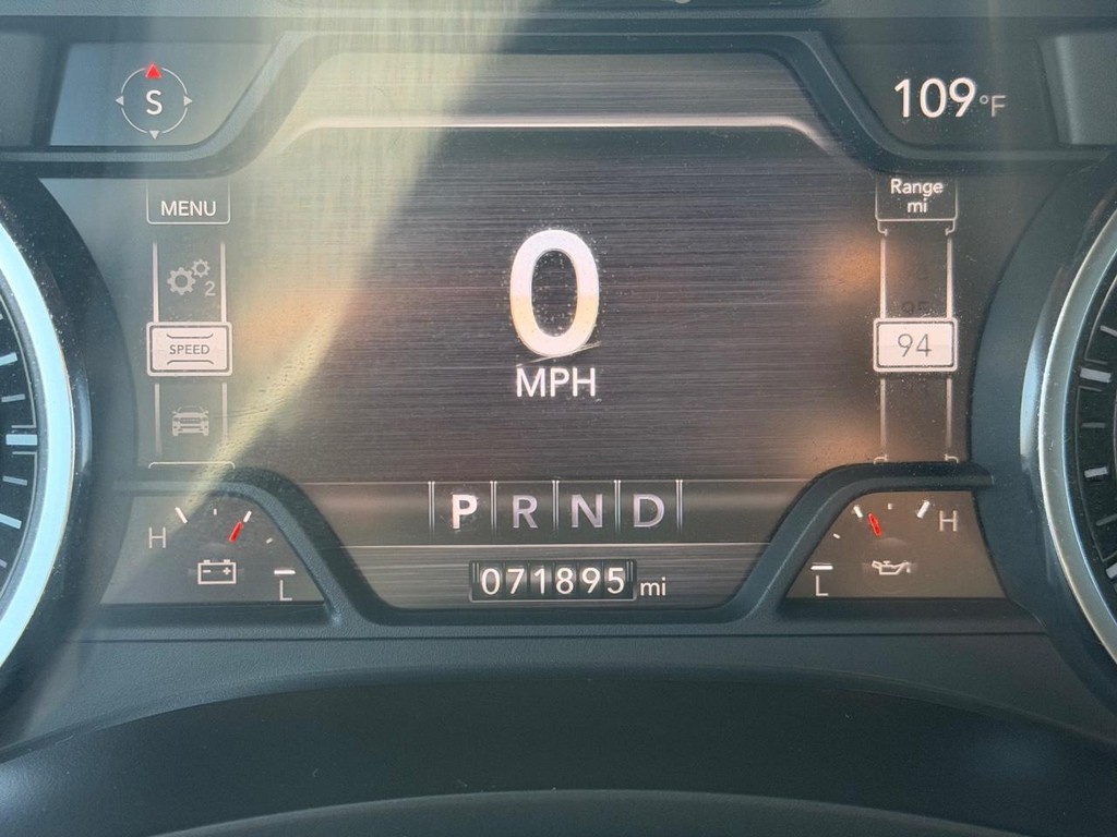 Ram 2500 Vehicle Full-screen Gallery Image 21