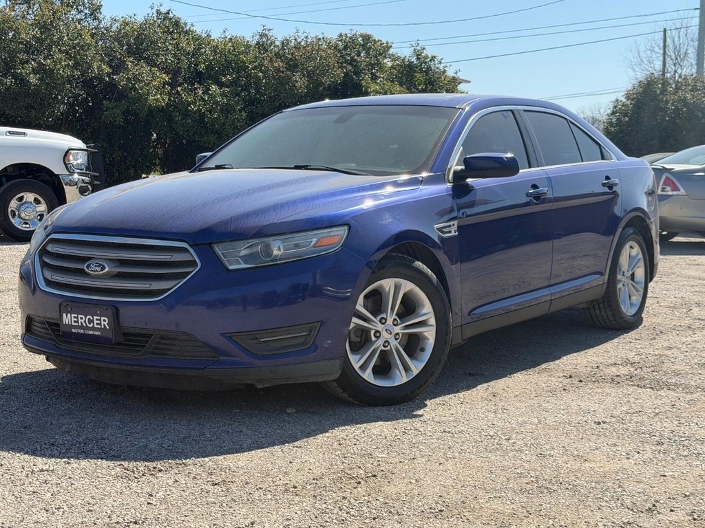 Ford Taurus Vehicle Full-screen Gallery Image 08