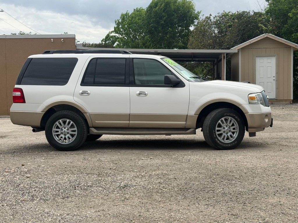 Ford Expedition Vehicle Full-screen Gallery Image 2