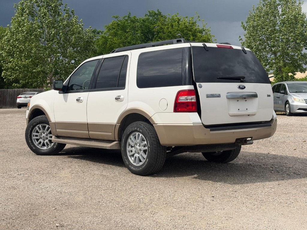 Ford Expedition Vehicle Full-screen Gallery Image 6