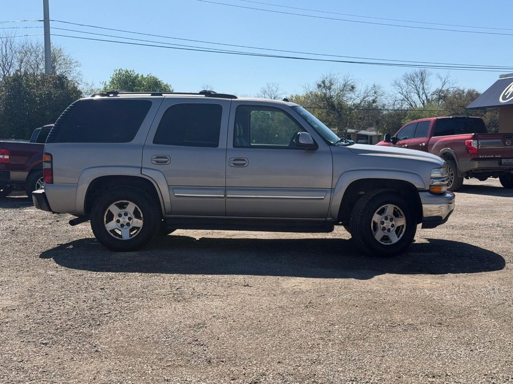 Chevrolet TAHOE Vehicle Full-screen Gallery Image 02