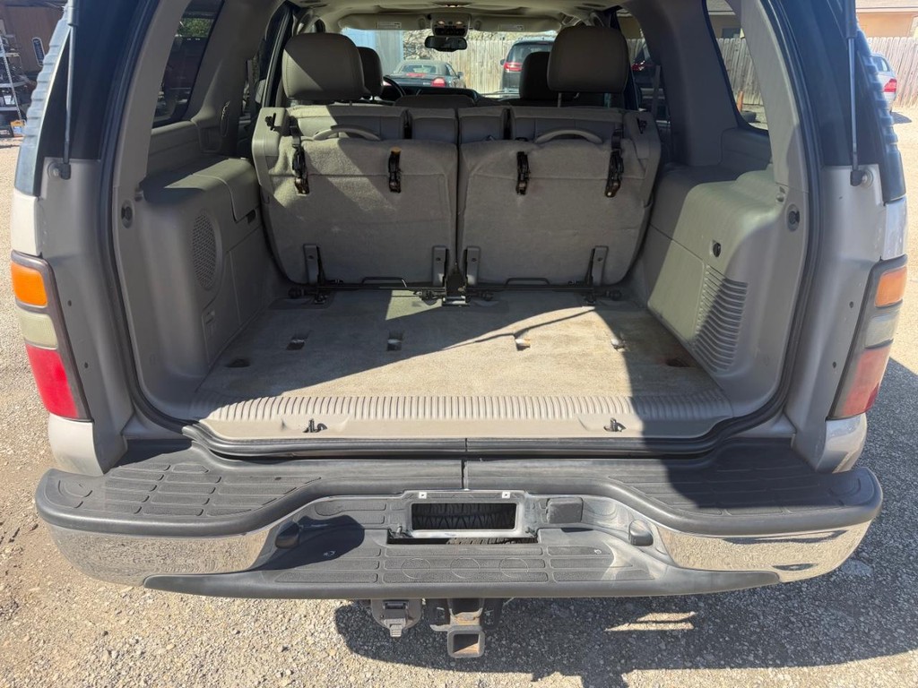 Chevrolet TAHOE Vehicle Full-screen Gallery Image 05