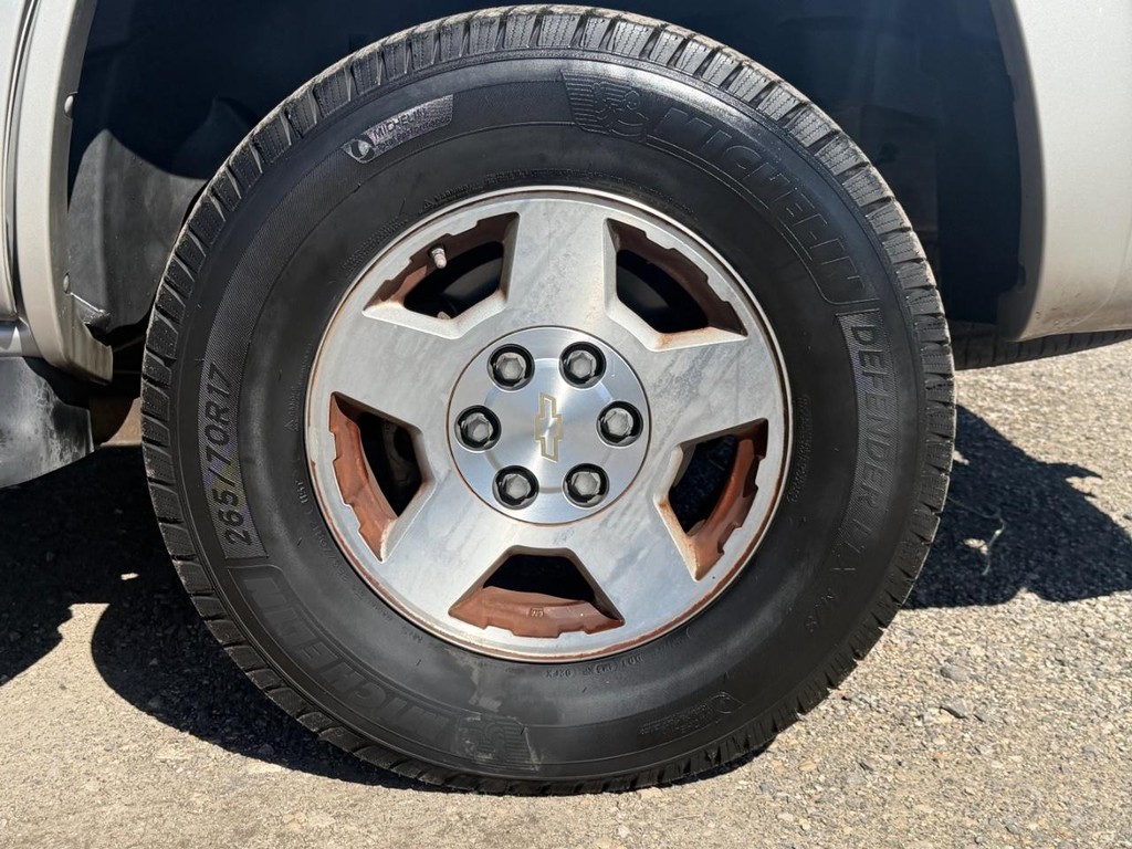 Chevrolet TAHOE Vehicle Full-screen Gallery Image 07