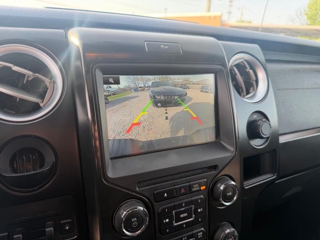 Ford F-150 Vehicle Full-screen Gallery Image 22